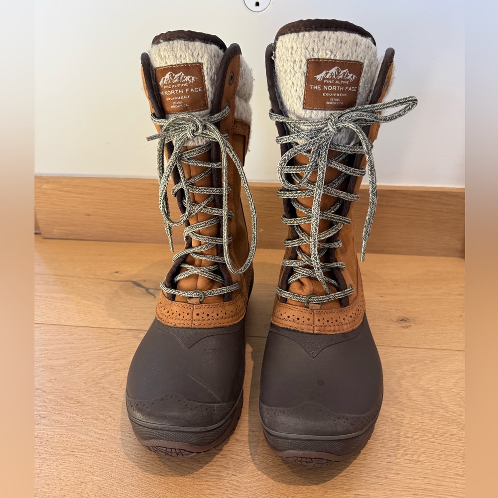 The North Face Mid Boot
